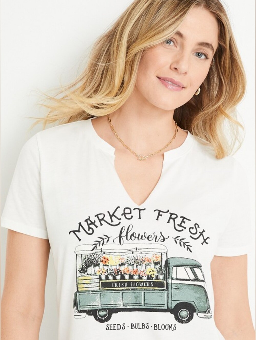 Maurices White Short Sleeve Graphic Tee with Floral Market Truck